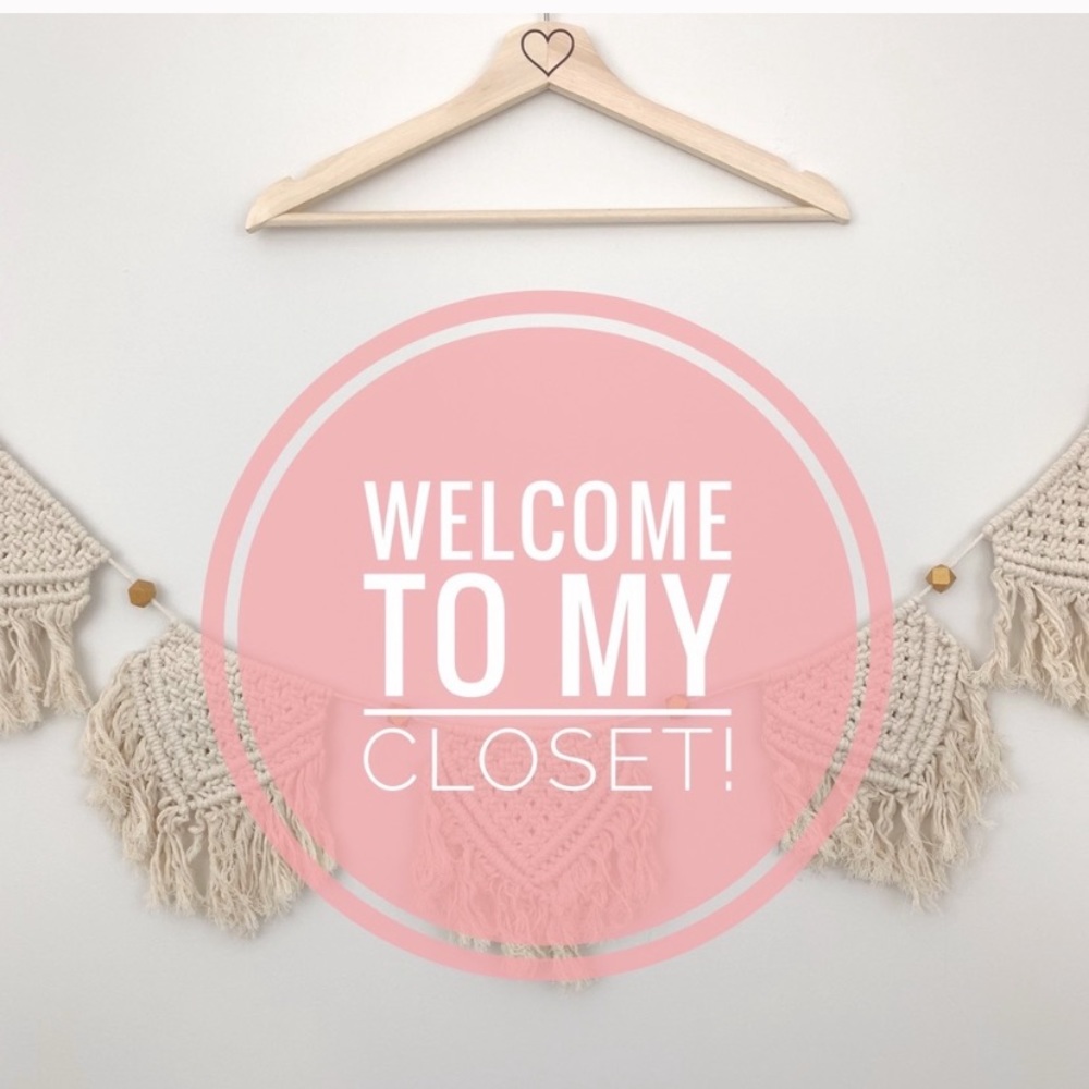 WELCOME TO MY CLOSET!